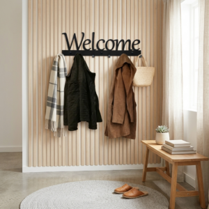 Nowoczesny wieszak na ubrania Welcome