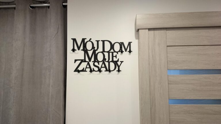 7 Zabawnych wieszaków jako oryginalny pomysł na prezent