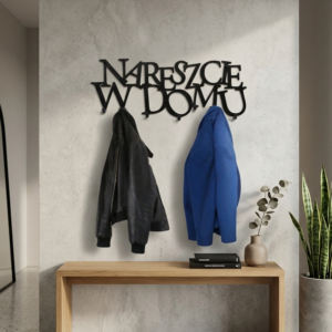 Czarny Wieszak z cytatem nareszcie w domu