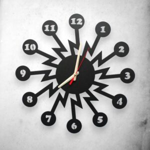 Czarny Zegar ścienny piorun