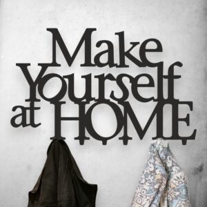 Czarny Wieszak z cytatem Make yourself at home
