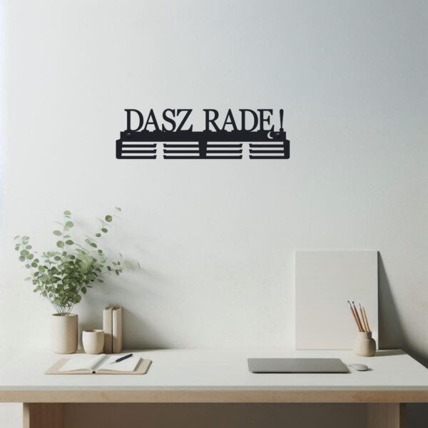 Nowoczesny czarny wieszak na medale dasz radę